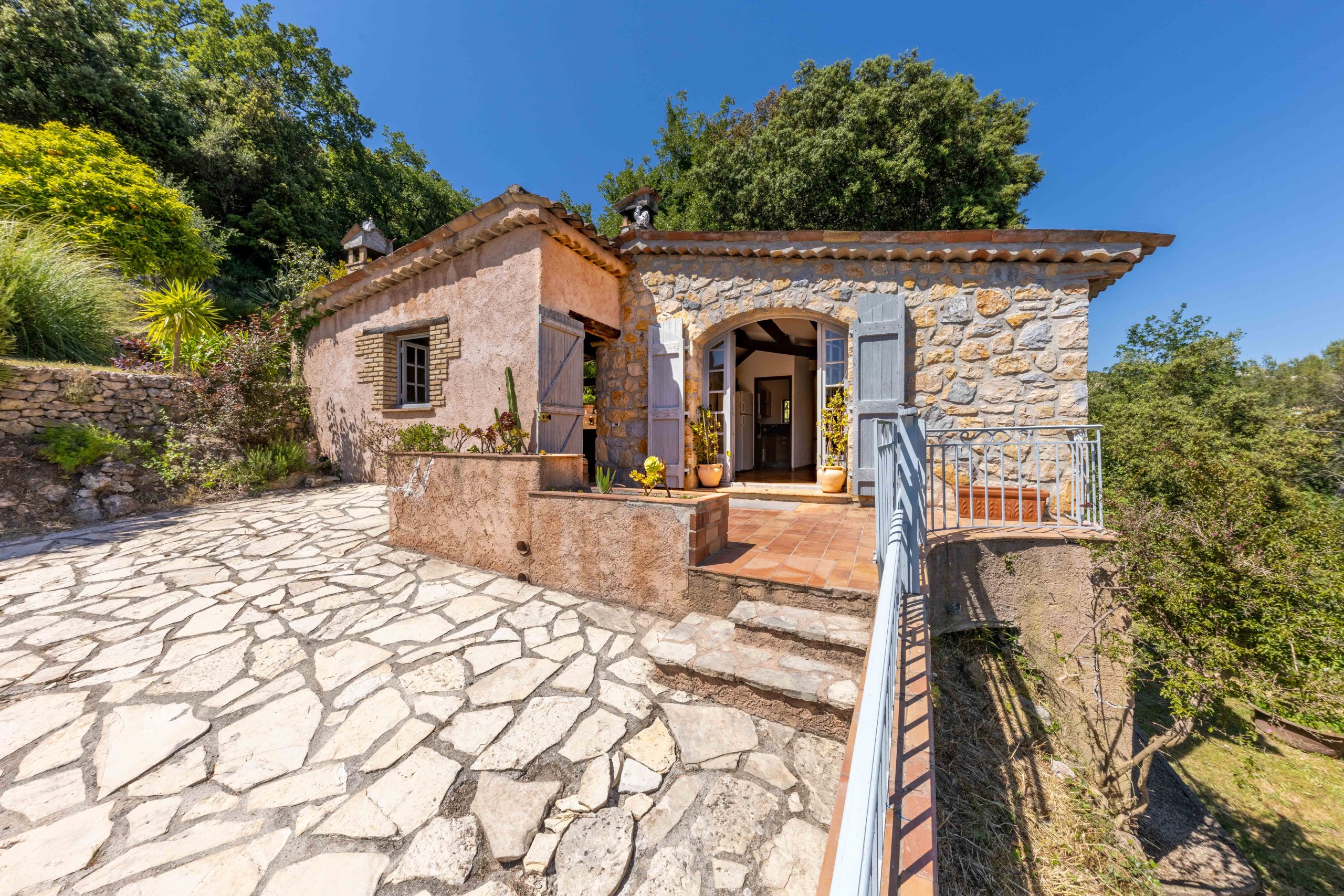 tourrettes sur loup 41